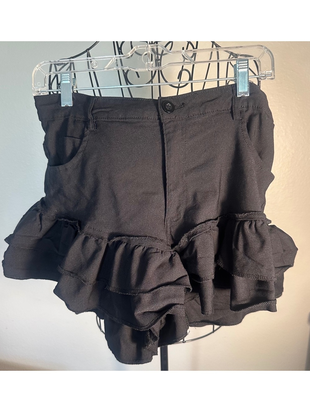 Black Short Shorts With Ruffles - Picture 2 of 6